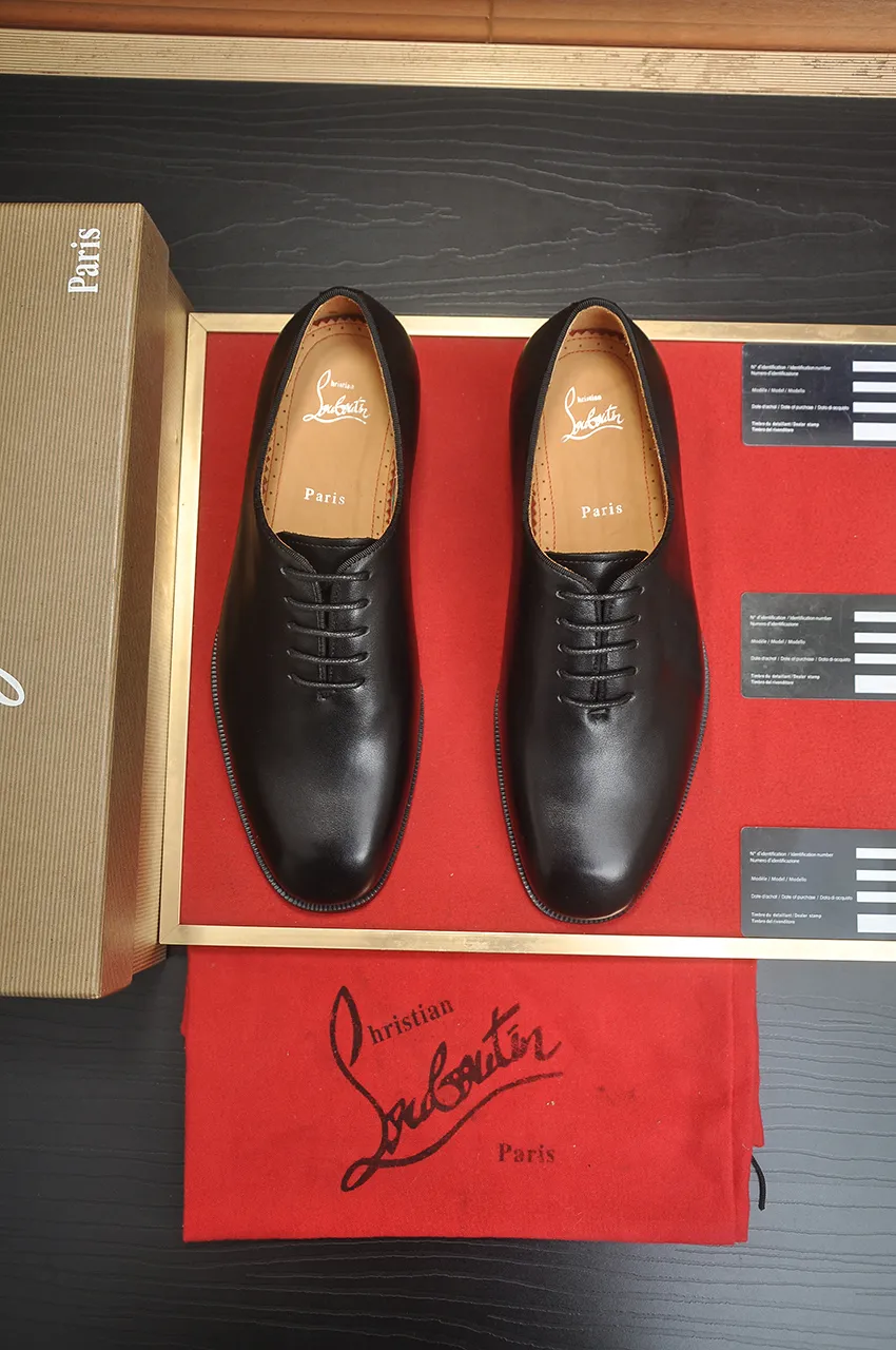 Men's shoes 💰620💶 [Chrstian Loubotin] Red-soled shoes 💋Original mold opening, the highest version on the market, purely handmade ➕Imported cowhide uppers, first-layer water-dyed cowhide lining! Original EU high-gloss outsole. 38 to 45 (45 customized)
